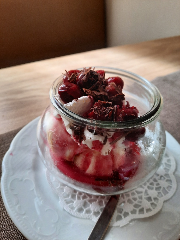 Schimmis Eisbecher bei Café Kurz